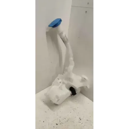 Reservoir lave-glace avant volkswagen tiguan