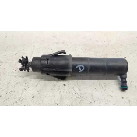 Gicleur lave-phare avant droit volkswagen golf 6 vi