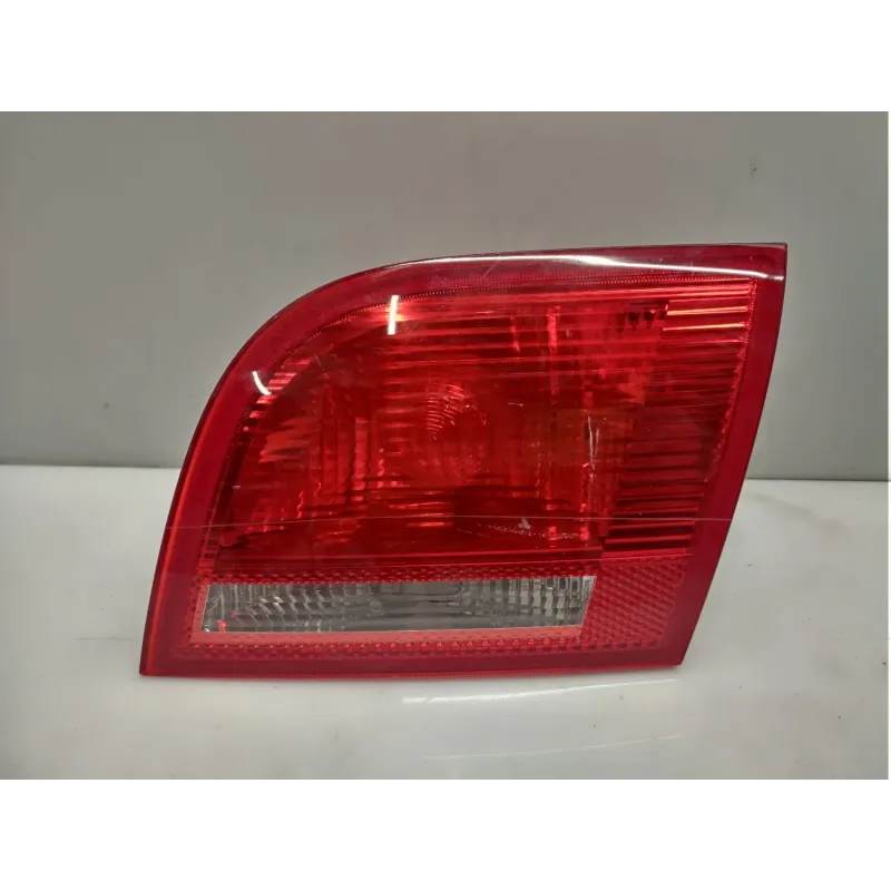 Feu arriere interieur droit audi a3 8p