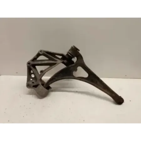 Bras inferieur avant gauche