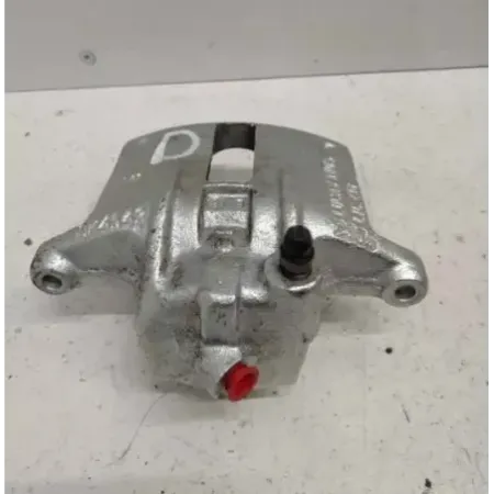 Etrier de frein avant droit skoda felicia