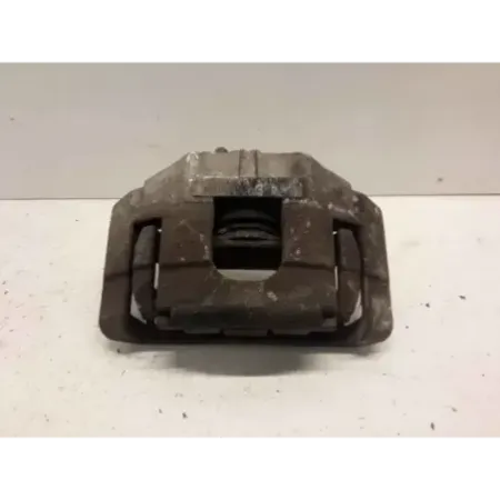 Etrier de frein avant droit