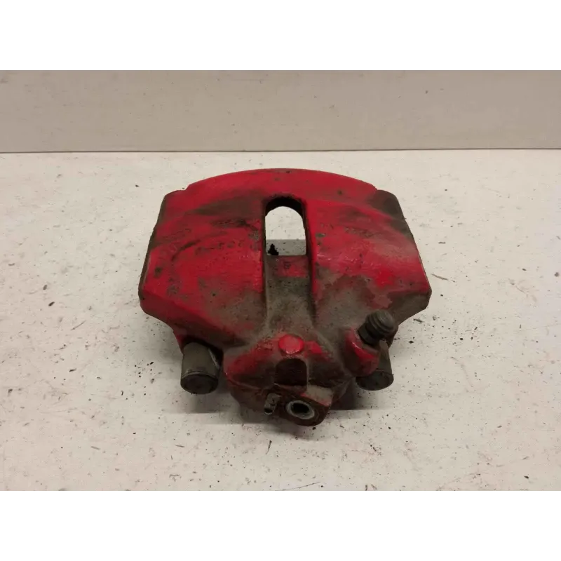 Etrier de frein avant droit