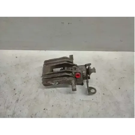 Etrier de frein arriere droit volkswagen polo aw iv