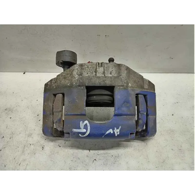 Etrier de frein avant gauche volkswagen golf 5 v
