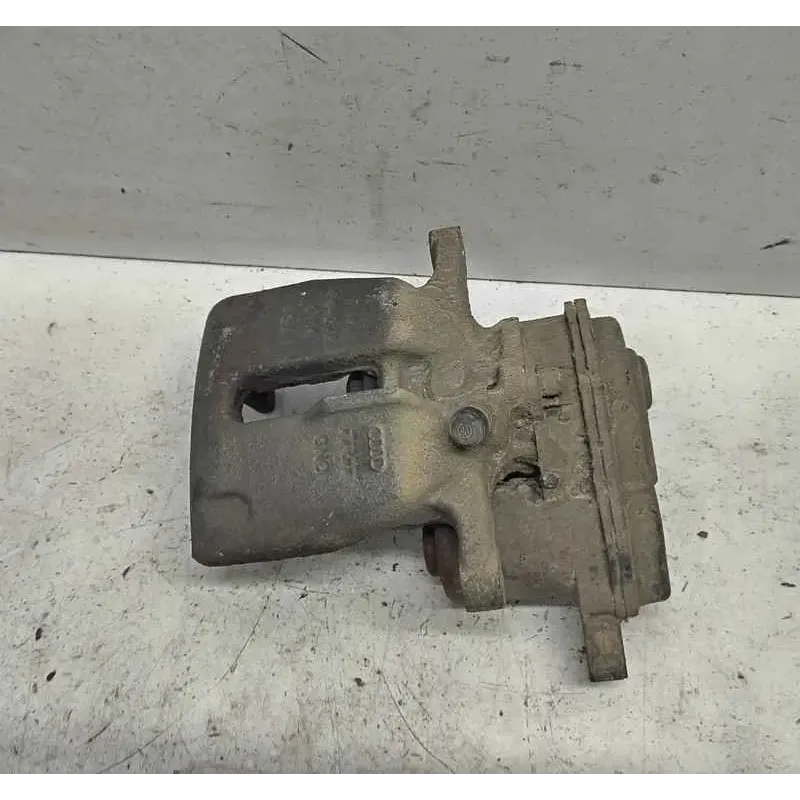 Etrier de frein arriere gauche audi a4 8k b8