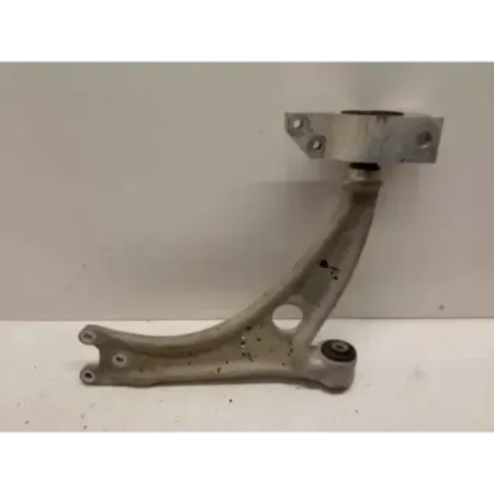 Bras inferieur avant gauche