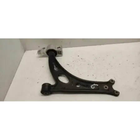 Bras inferieur avant droit volkswagen golf 5 v