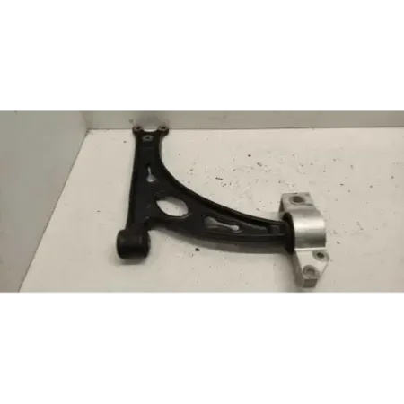 Bras inferieur avant droit volkswagen golf 5 v