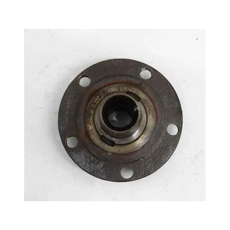 Moyeu avant audi a4 8d b5