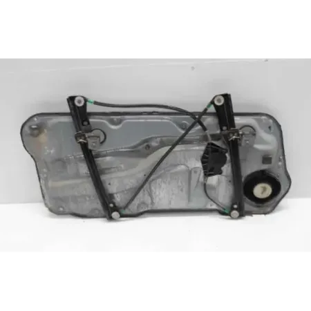 Leve-vitre avant droit