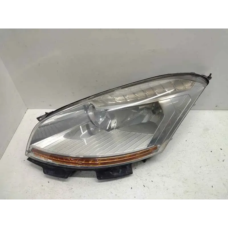 Phare gauche citroen c4