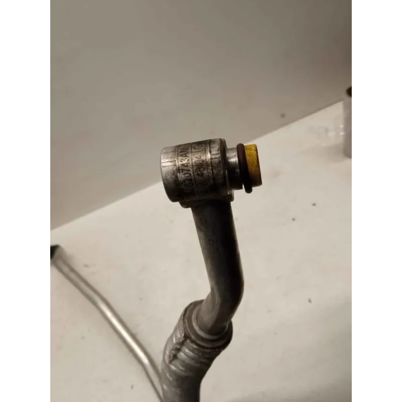 Tuyau compresseur climatisation