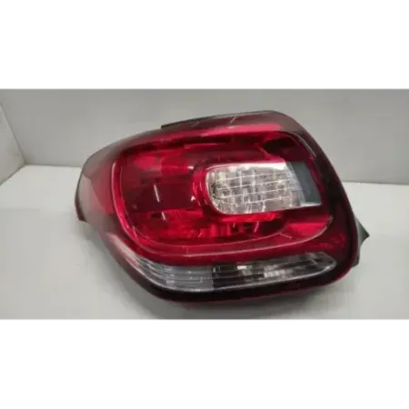 Feu arriere gauche citroen ds3