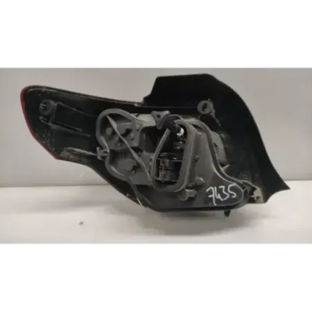 Feu arriere droit citroen ds3