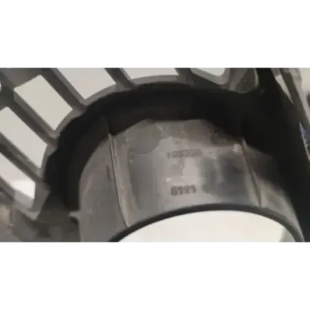 Grille de pare choc avant droit bmw serie 1 f20/f21