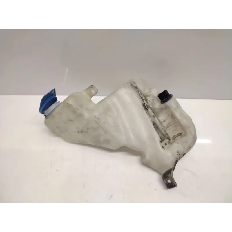 Reservoir lave-glace avant