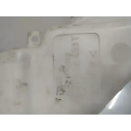 Reservoir lave-glace avant