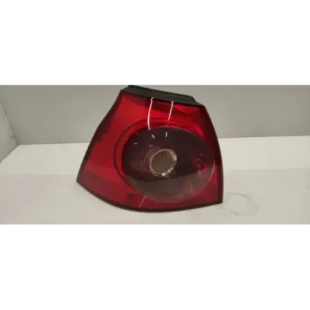 Feu arriere gauche volkswagen golf 5 v