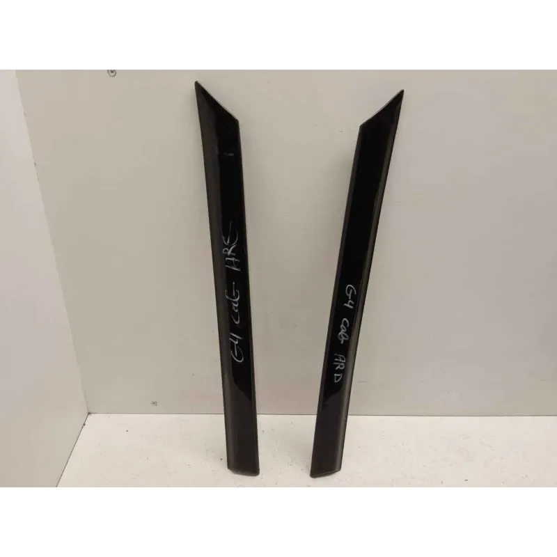 Baguette porte avant gauche