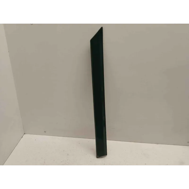 Baguette porte avant droite