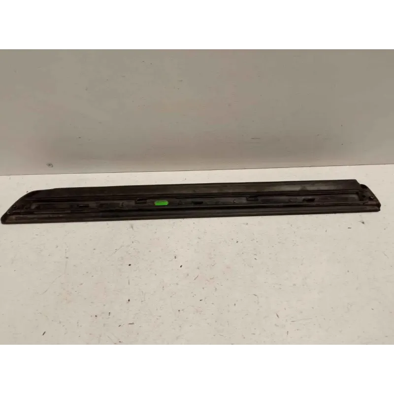 Baguette porte arriere droit