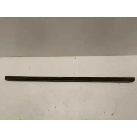 Baguette porte avant gauche