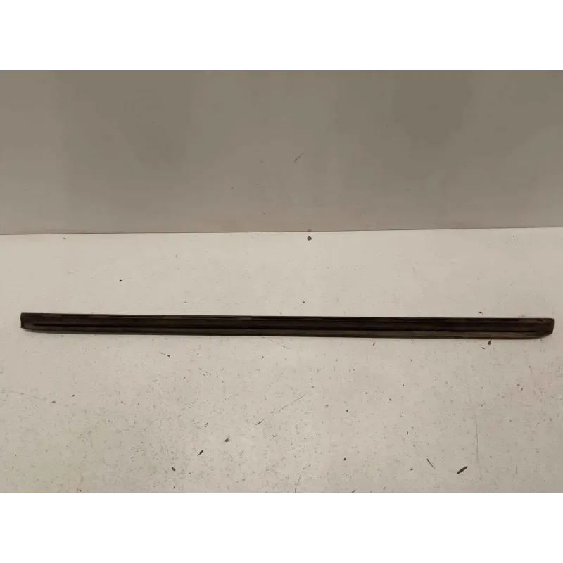 Baguette porte avant gauche