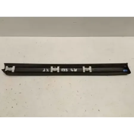 Baguette aile arriere gauche