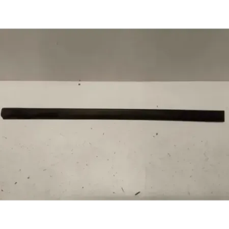 Baguette porte avant gauche