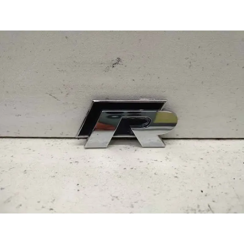 Sigle arriere volkswagen golf 6