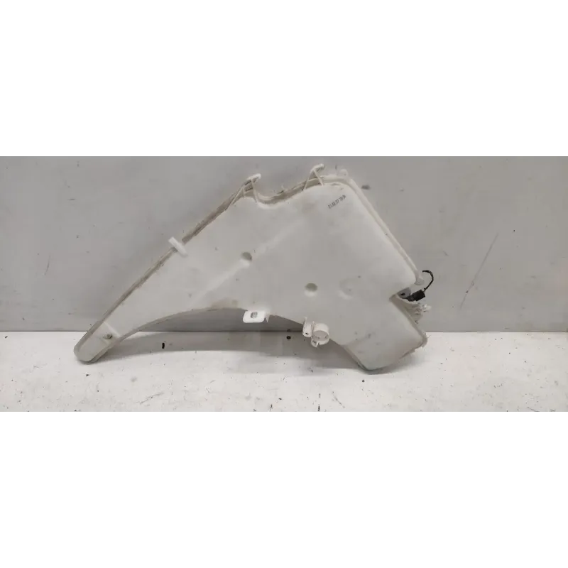 Reservoir lave-glace avant bmw serie 3 e90/e91