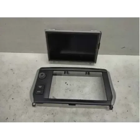 Ecran multimedia peugeot 208
