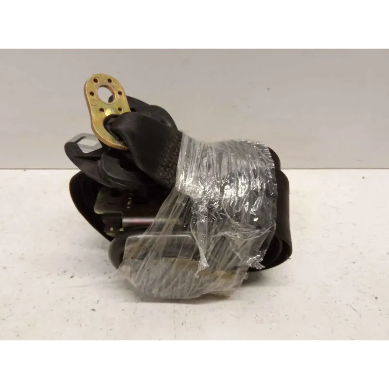 Ceinture avant gauche