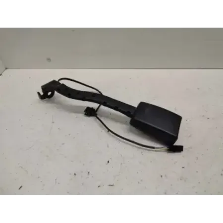 Ancrage ceinture avant droit volkswagen golf 6 vi