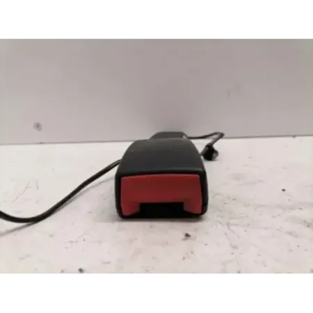 Ancrage ceinture avant droit volkswagen polo 6r/6c v