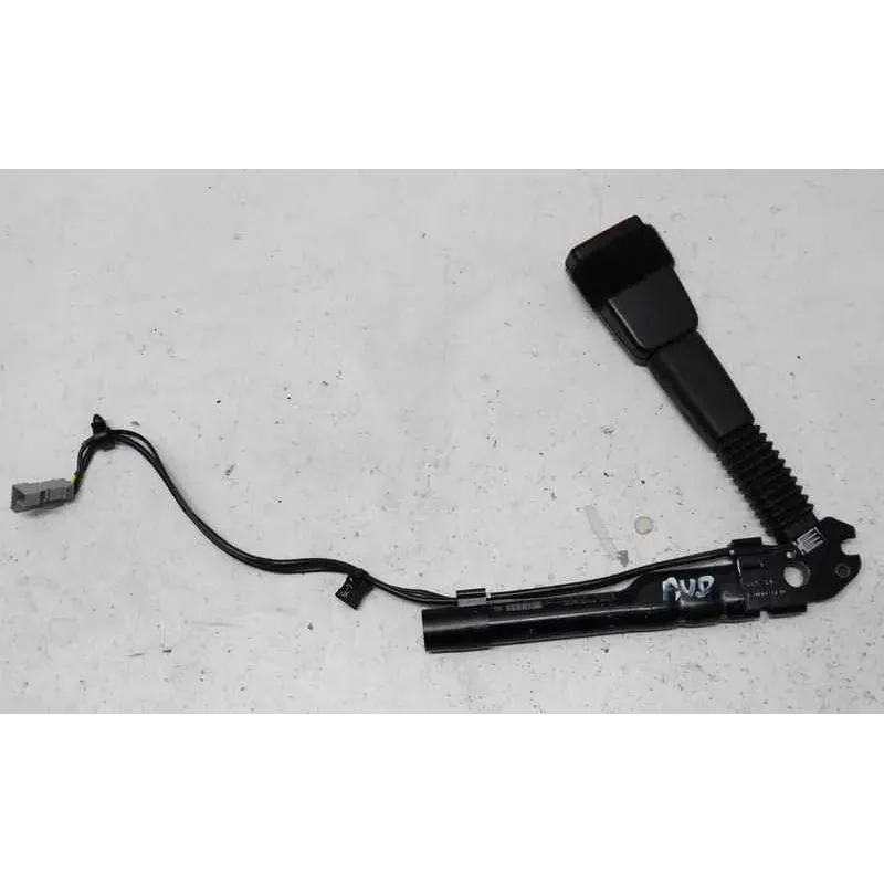 Pretensionneur avant droit bmw x1 e84