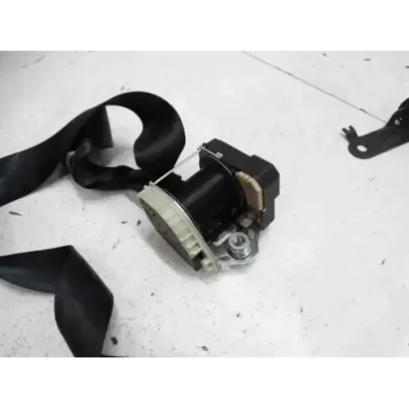 Ceinture arriere gauche volkswagen touran 1t