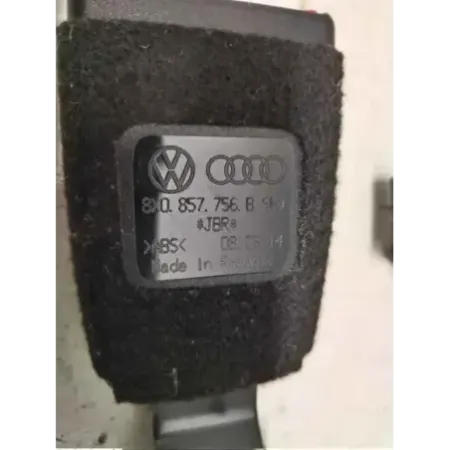 Ancrage ceinture avant droit audi a1 8x
