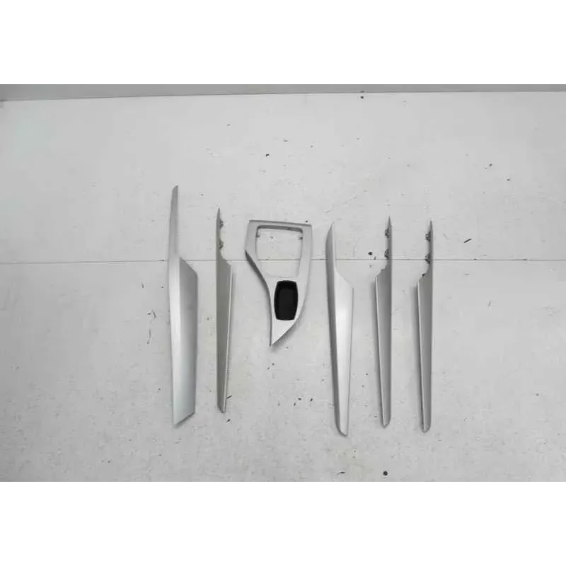 Insert decoratif bmw x1 e84