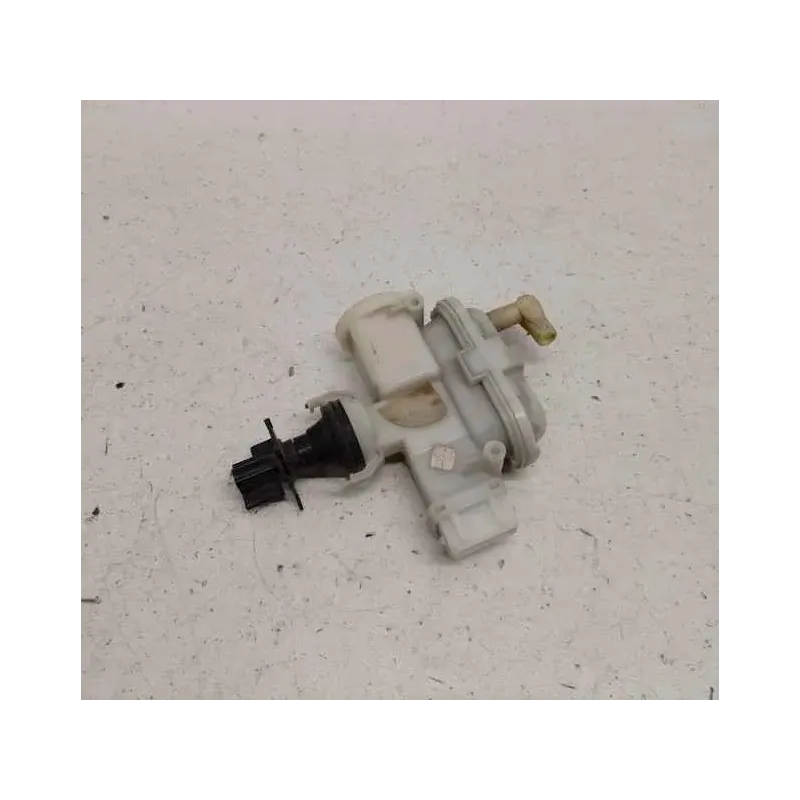 Moteur trappe carburant