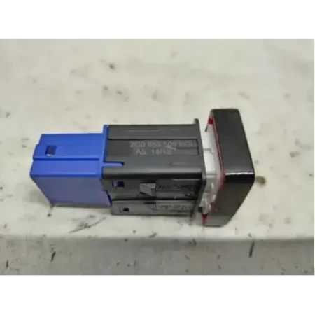 Bouton de warning volkswagen polo aw iv