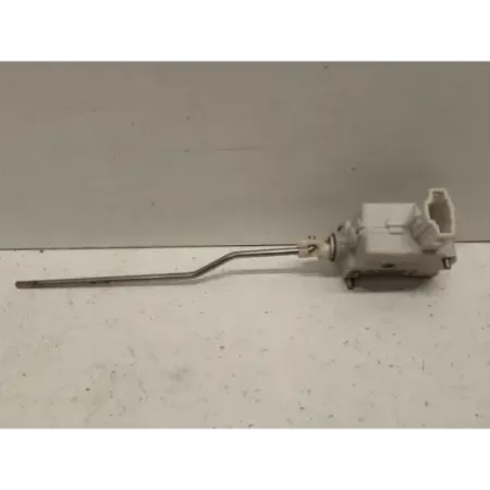 Moteur trappe carburant