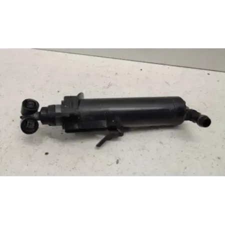 Gicleur lave-phare avant droit audi a5