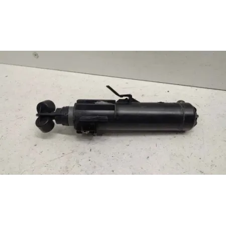 Gicleur lave-phare avant droit audi a5