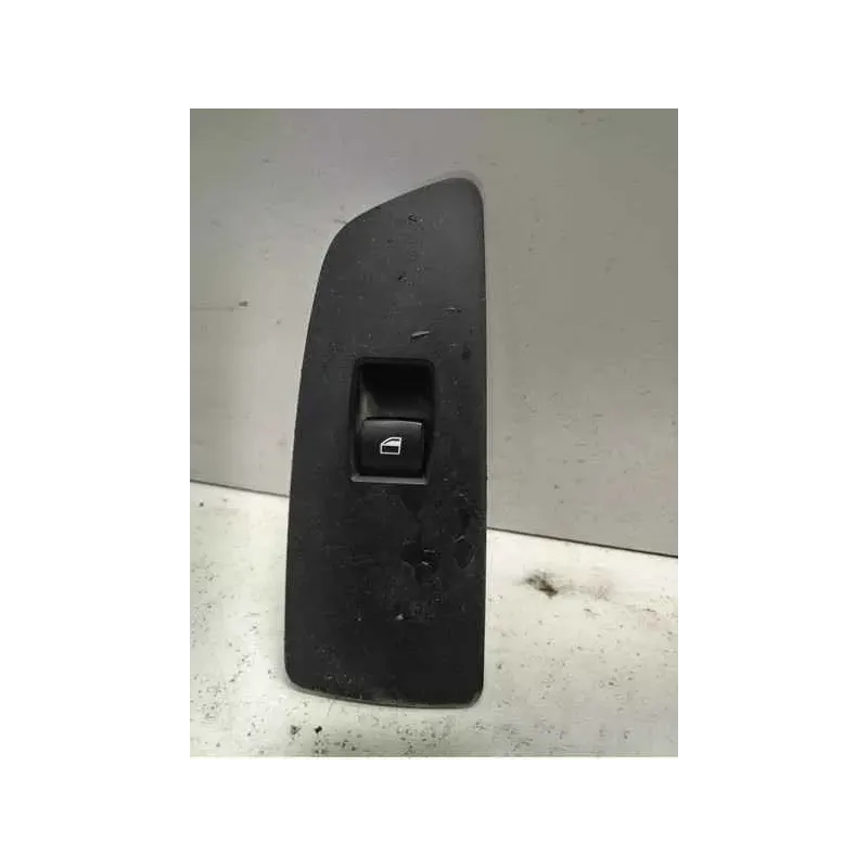 Commande leve-glace porte avant droit bmw serie 1 e87/e81