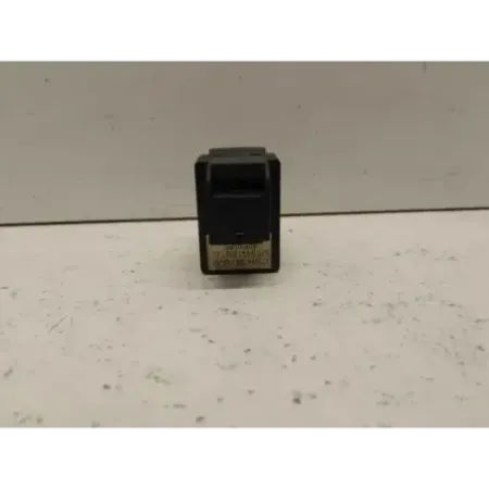 Commande leve-glace porte arriere gauche