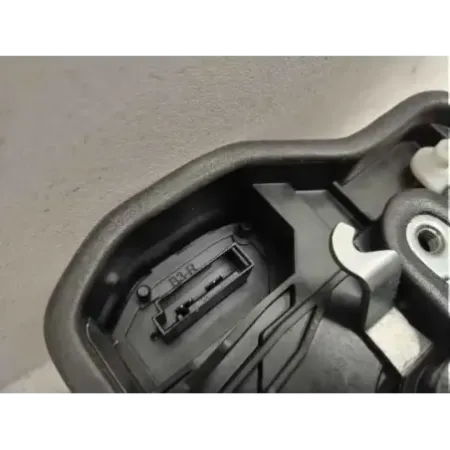 Serrure porte avant droit bmw serie 1 f20/f21