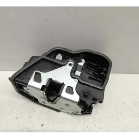 Serrure porte arriere gauche bmw x1 e84