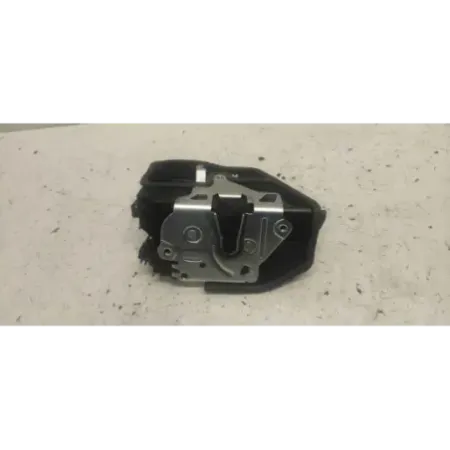 Serrure porte avant droit bmw serie 1 f20/f21